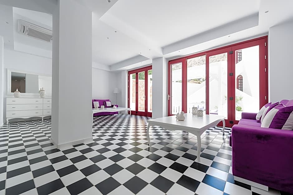 MAR n MAR CROWN HOTEL-SUITES