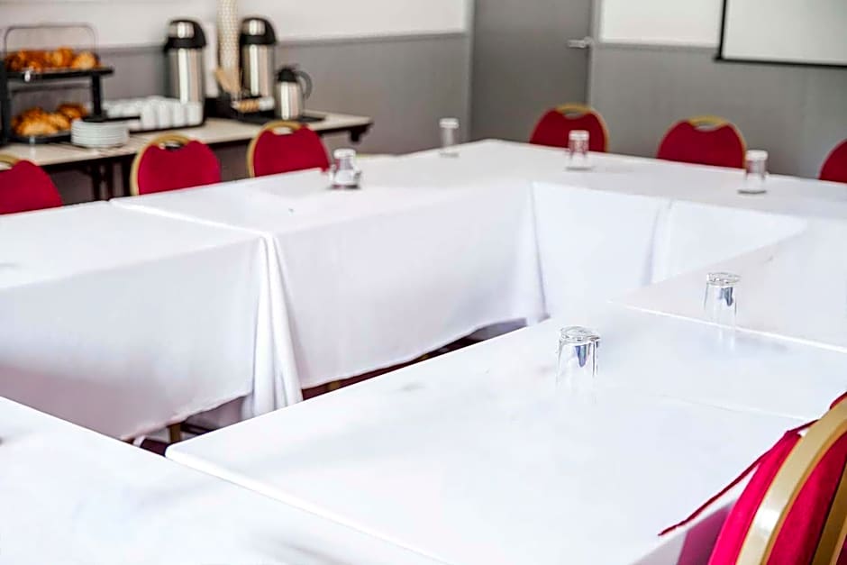 The Beacon Hotel, Cardiff City Centre, Part of the AG Collection