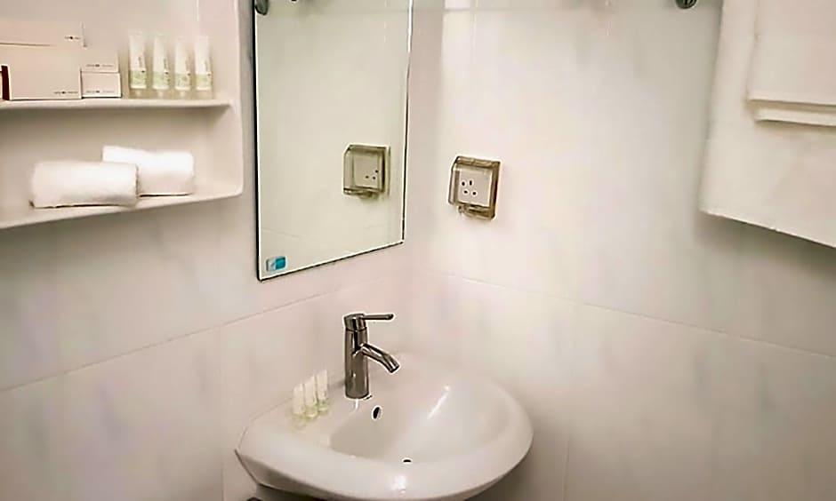 Amina Residency - Luxury Stay