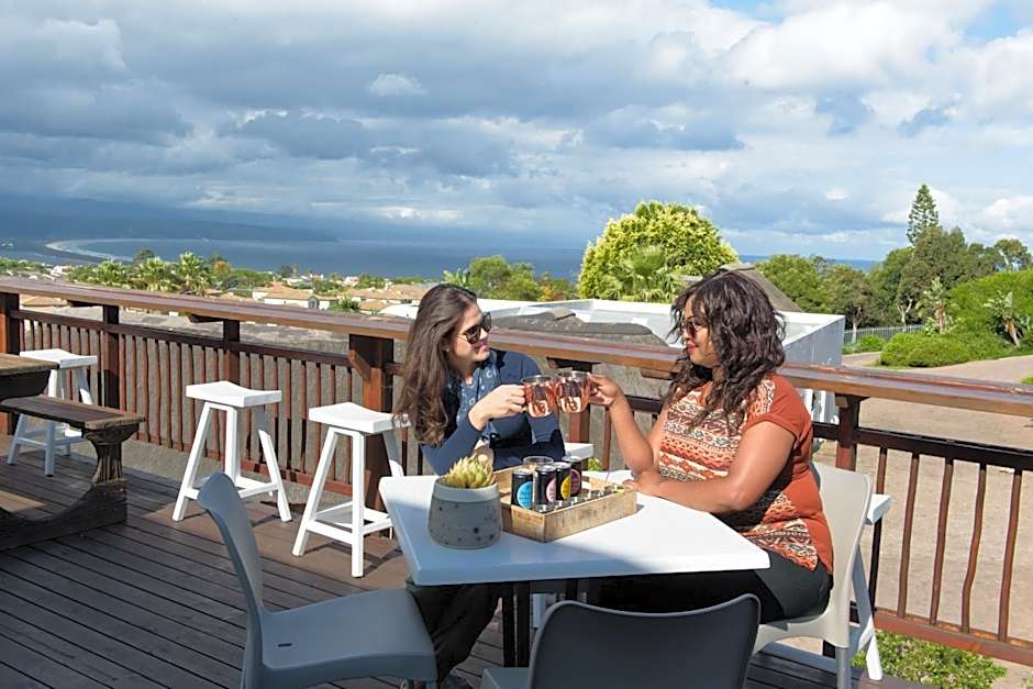 Whalesong Hotel & Spa