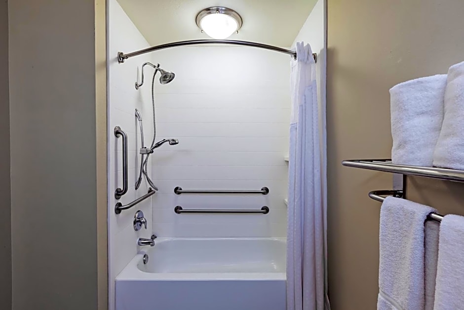 Holiday Inn Express Hotel & Suites Eagle Pass By IHG
