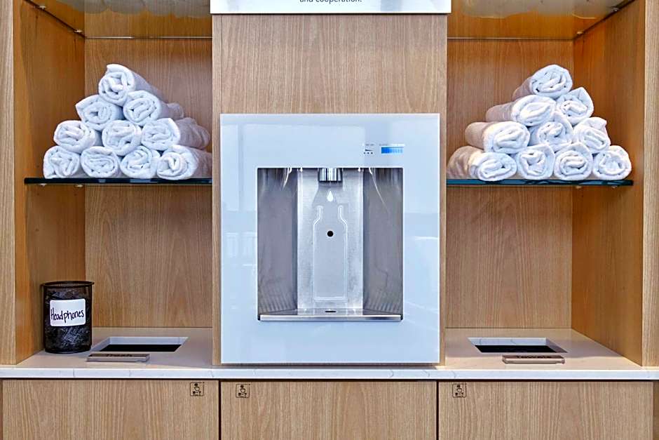 Courtyard By Marriott Detroit Livonia