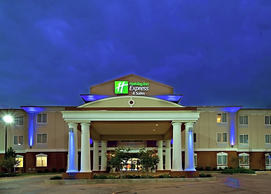 Holiday Inn Express and Suites Snyder By IHG