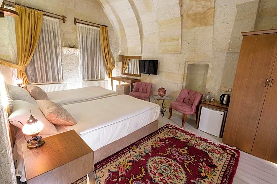 Mesken Cave Suites