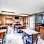 Econo Lodge Inn & Suites Auburn