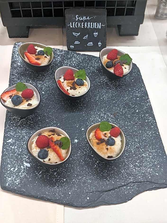 Rheinauer Hof - bed & breakfast