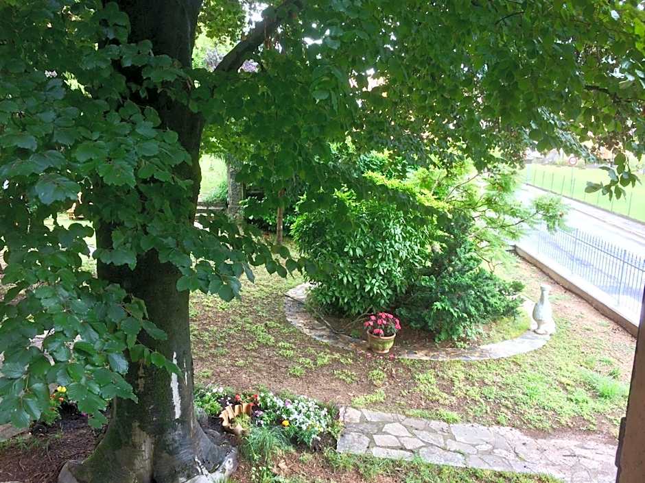 Villa Cesarina, Vallio Terme , Salo’