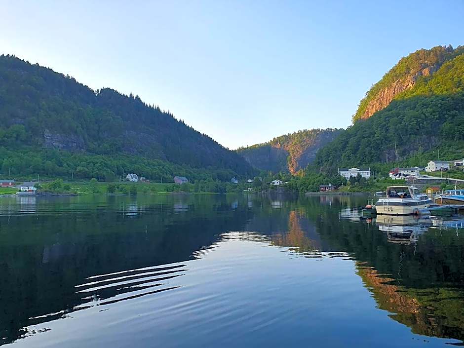 Leirvik i Sogn-Apartment