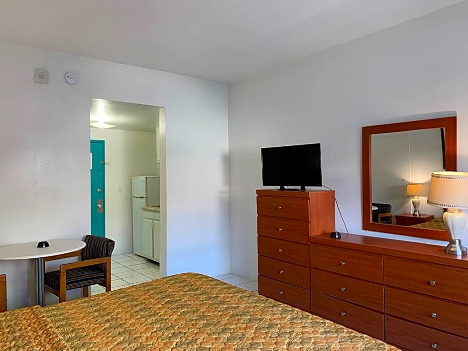 International Inn on the Bay