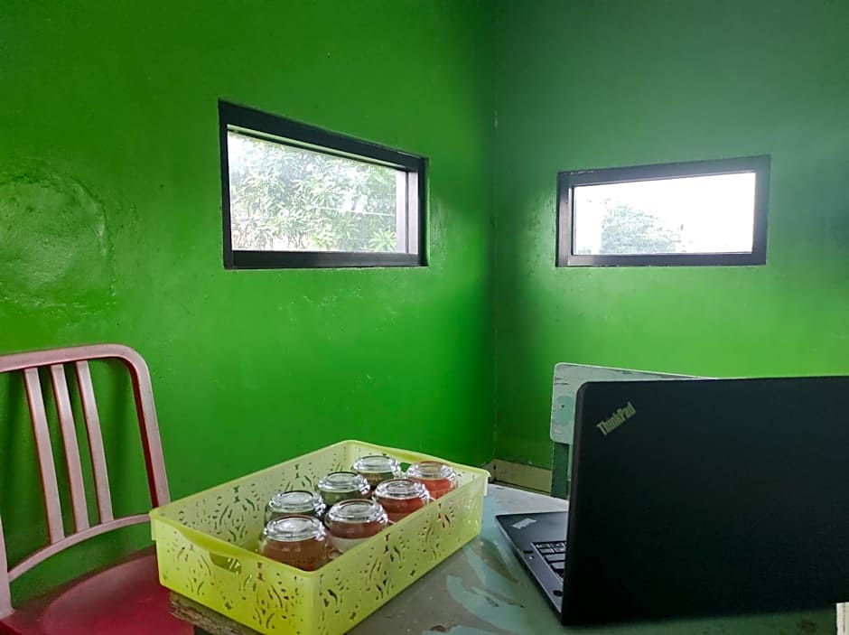 OYO 90333 Wisma Tenang Jaya Syariah