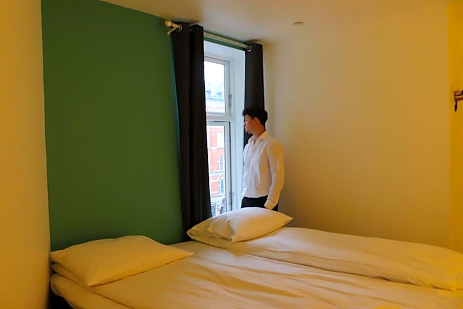 A Hotels City