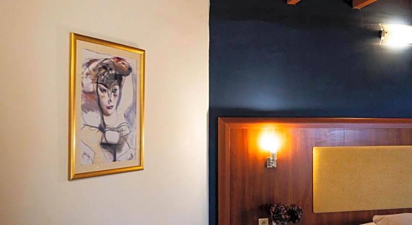 PARNIS PALACE HOTEL SUITES