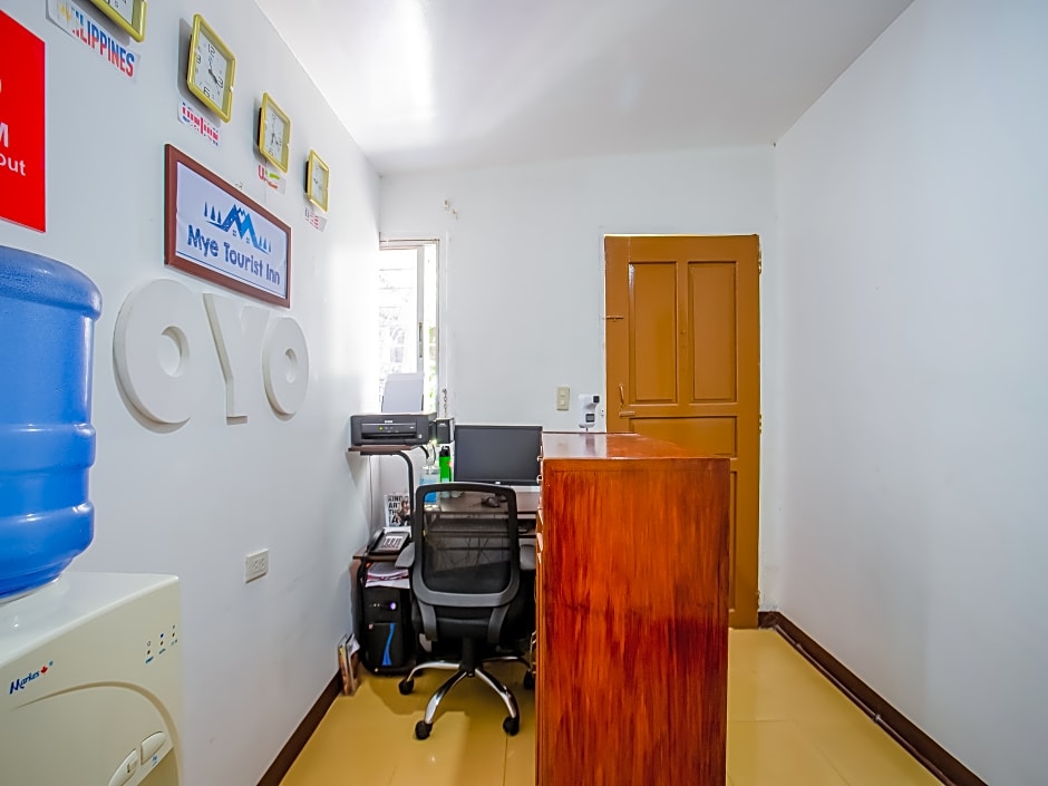 Vaccinated Staff - OYO 808 Mye Tourist Inn