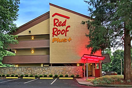 Red Roof PLUS+ Atlanta - Buckhead