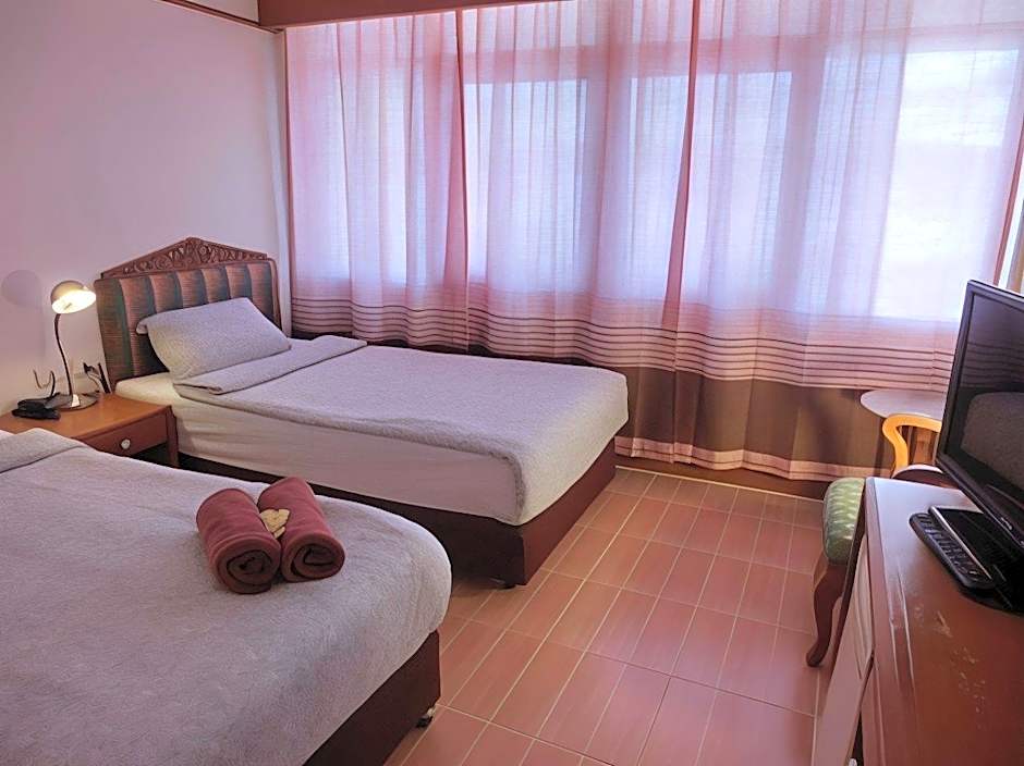 Sunday Ayothaya Hotel