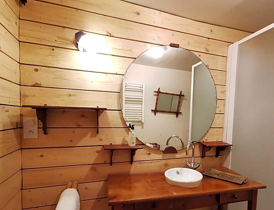 Logis Hotel Restaurant LA BARGUILLERE