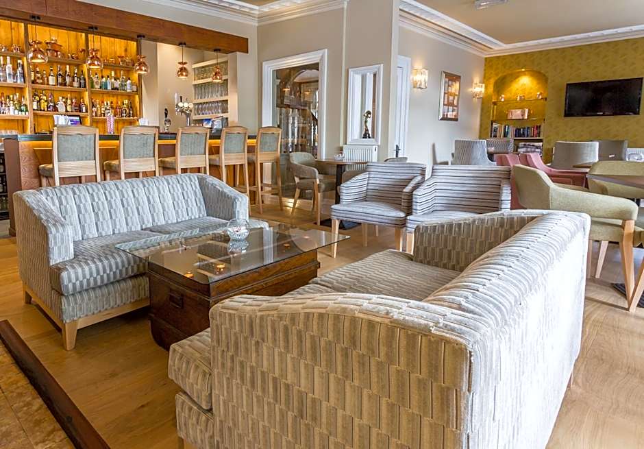 The Lamplighter Dining ~ Rooms