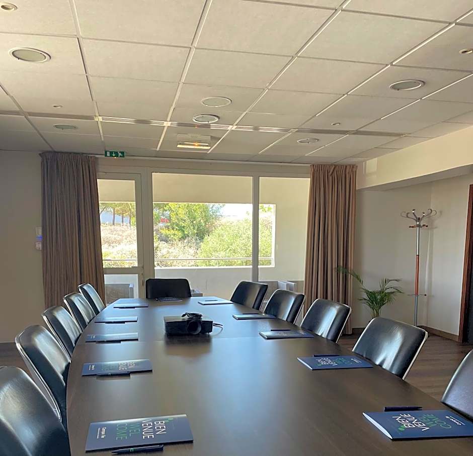 Kyriad Prestige Montpellier Ouest - Croix D'argent