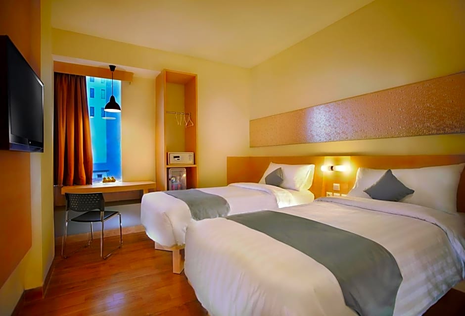 Neo Hotel Melawai by ASTON