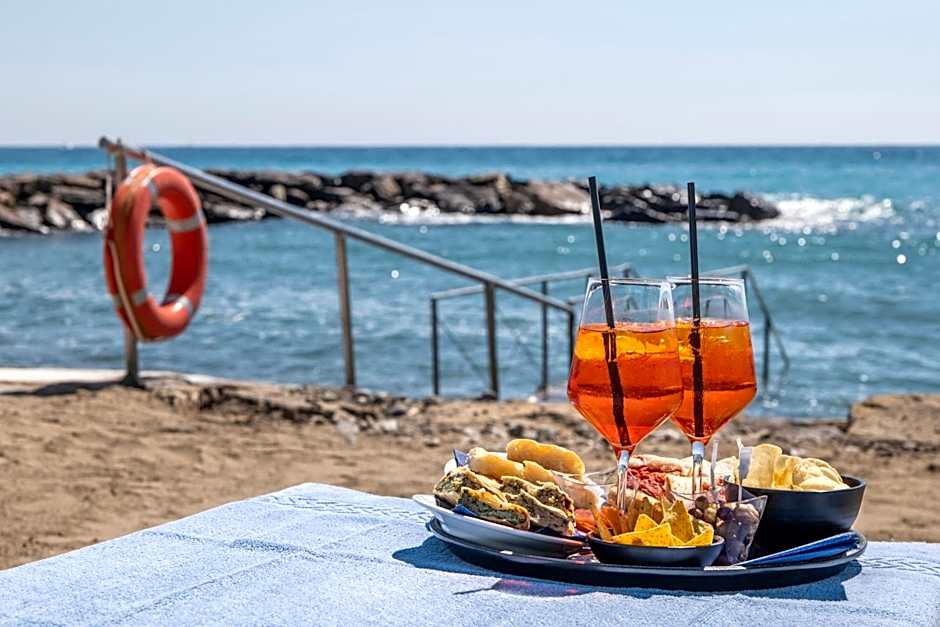 Hotel Bellevue Et Mediterranée