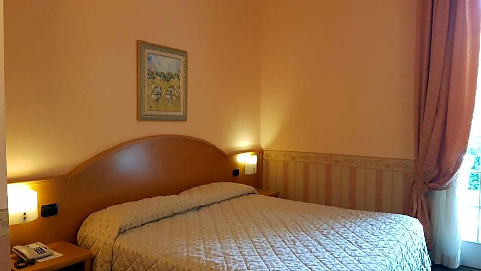 Hotel Gardenia & Villa Charme