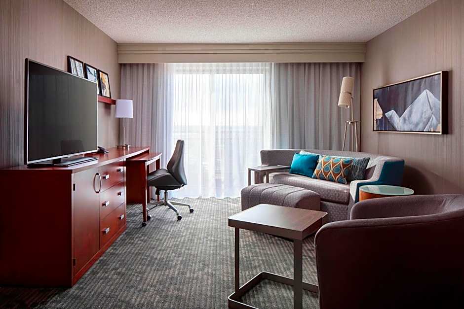 Courtyard by Marriott Denver Airport