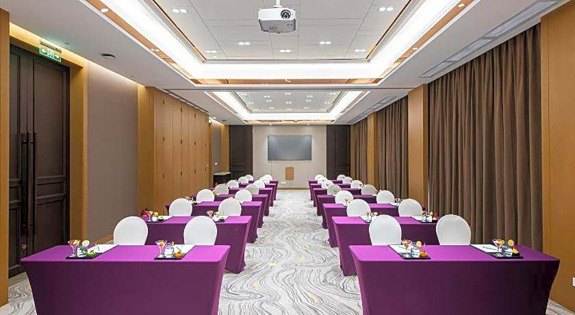 Holiday Inn Wuhan Riverside By IHG