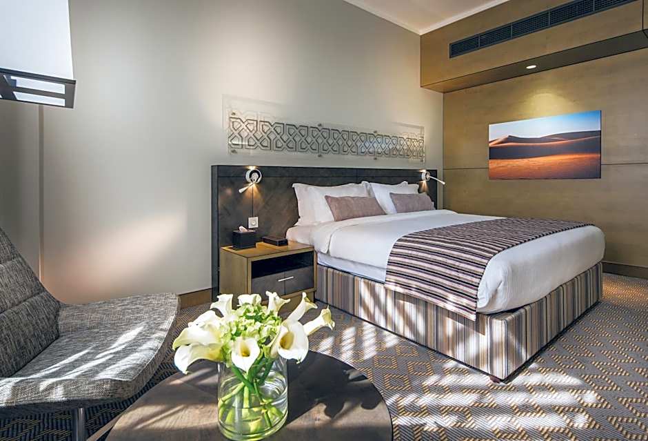 Photo 1 of 3 of Classic 1 King Bed