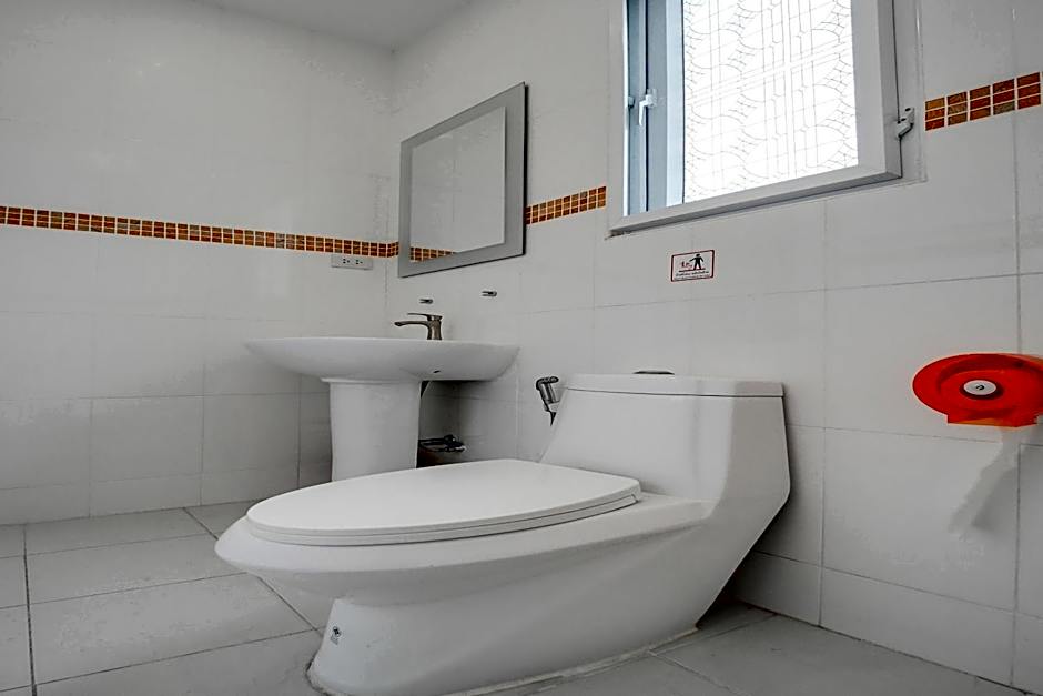 Patumnak Beach Guesthouse