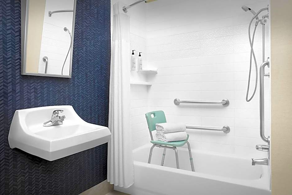 Fairfield Inn & Suites by Marriott at Dulles Airport