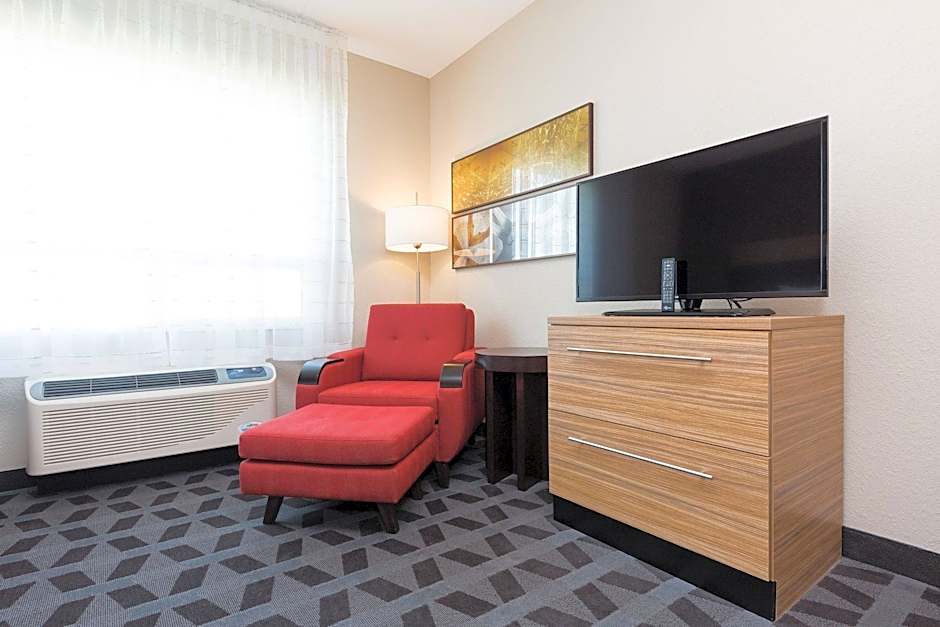 Photo 1 of 2 of 2 Bedroom 1 Queen Bed with Sofabed Suite