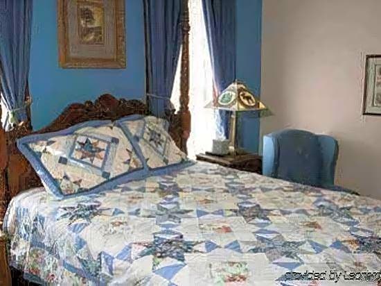 DELAWARE HOTEL