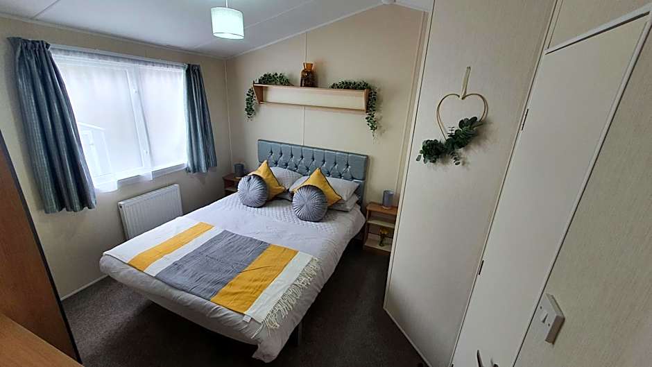 Livvi Rosa's Lodge