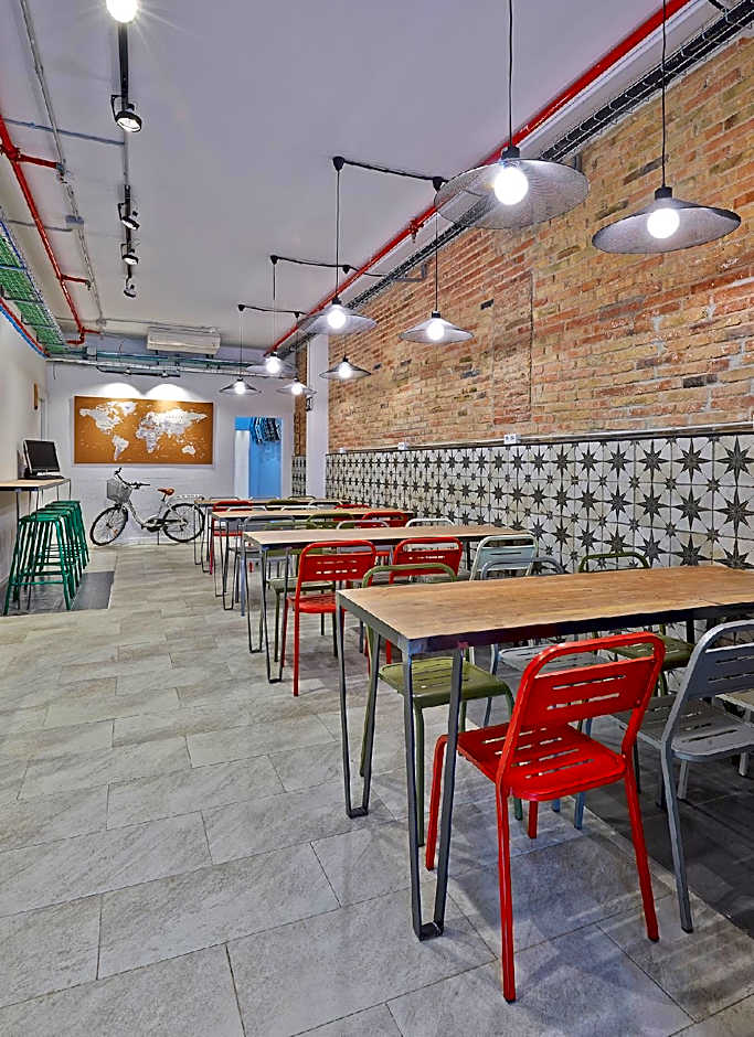 HOLA HOSTAL COLLBLANC