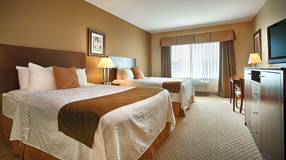 Best Western Plus Montezuma Inn And Suites