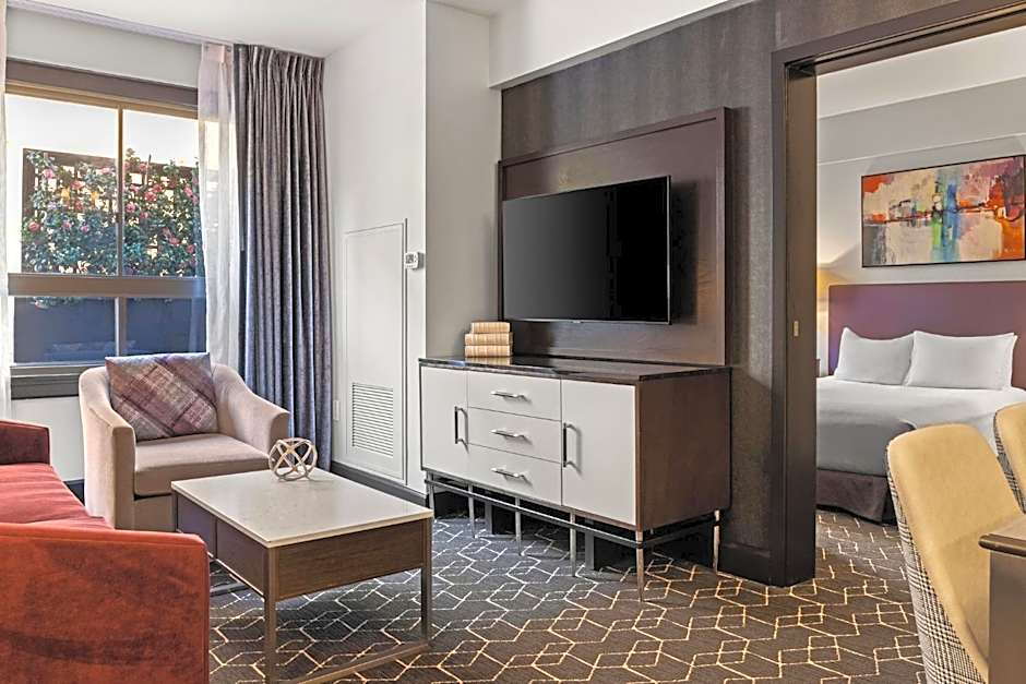 Deluxe Union Square Suites – San Francisco, CA