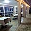 Laletsa Lodge