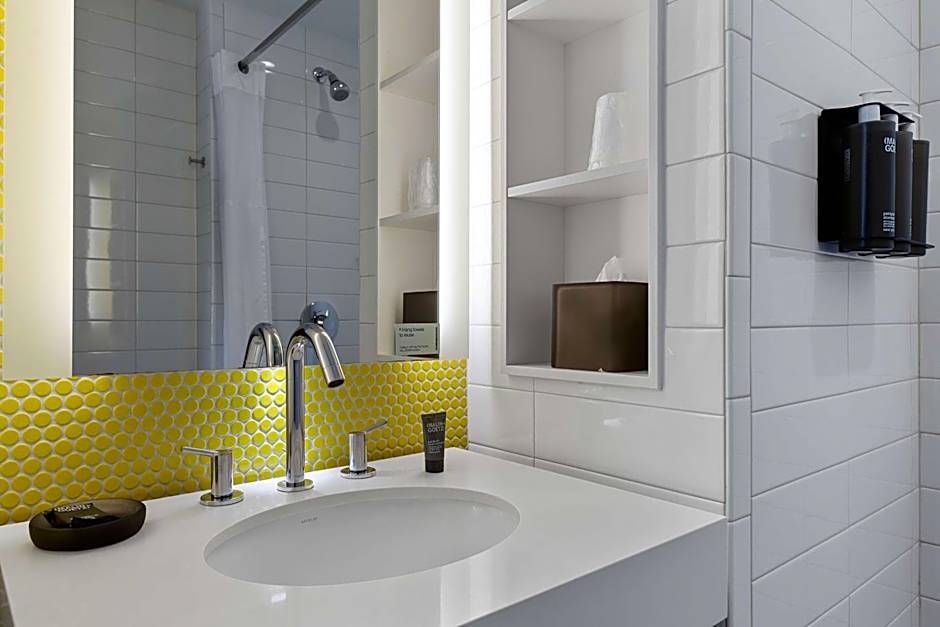 Motto by Hilton Washington DC City Center