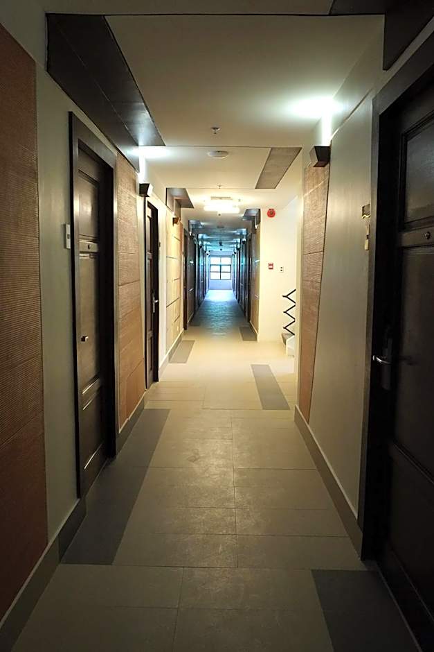 Southpole Central Hotel