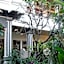 Adus Beach Inn