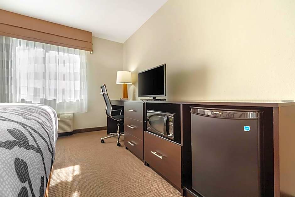 Sleep Inn & Suites Devils Lake