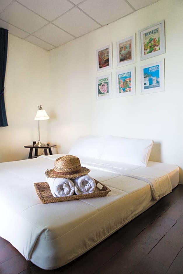 Photo 1 sur 7 de Family Suite, River View