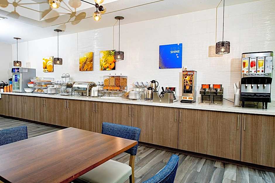 Comfort Suites Lafayette