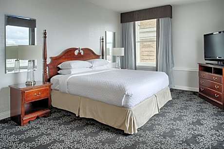 King Suite - High Floor