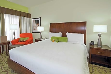King Room with Tub - Mobility and Hearing Access