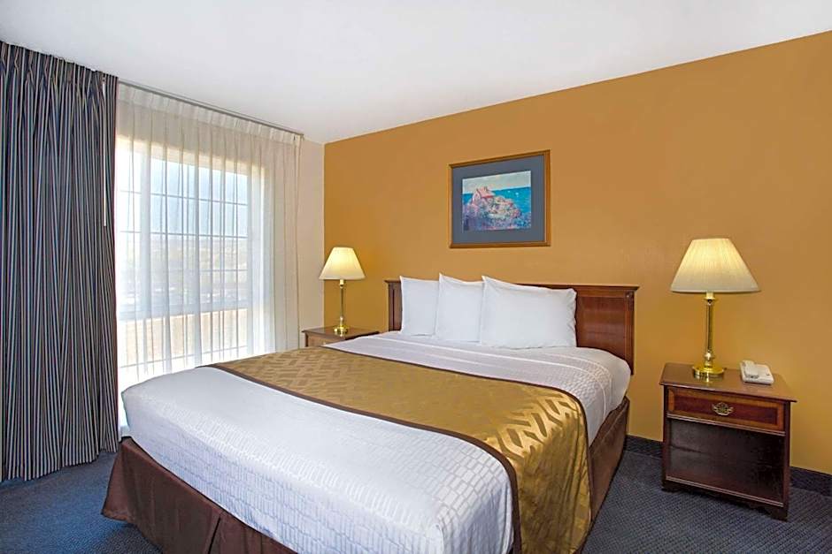 Super 8 by Wyndham Oroville