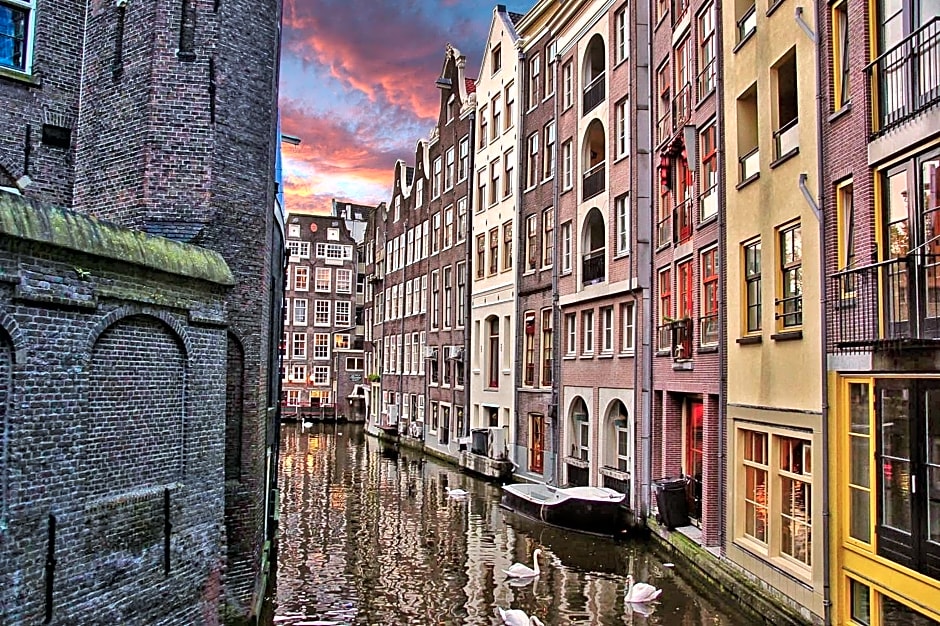 Leidse Square 5 star Luxury Apartment