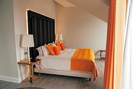 Deluxe Suite with Sea View