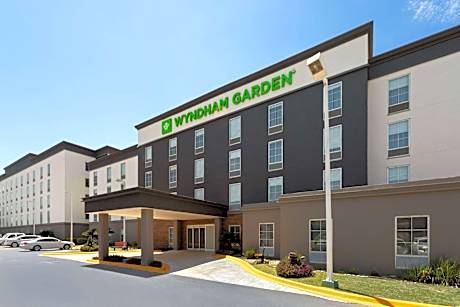 Wyndham Garden Monterrey Aeropuerto