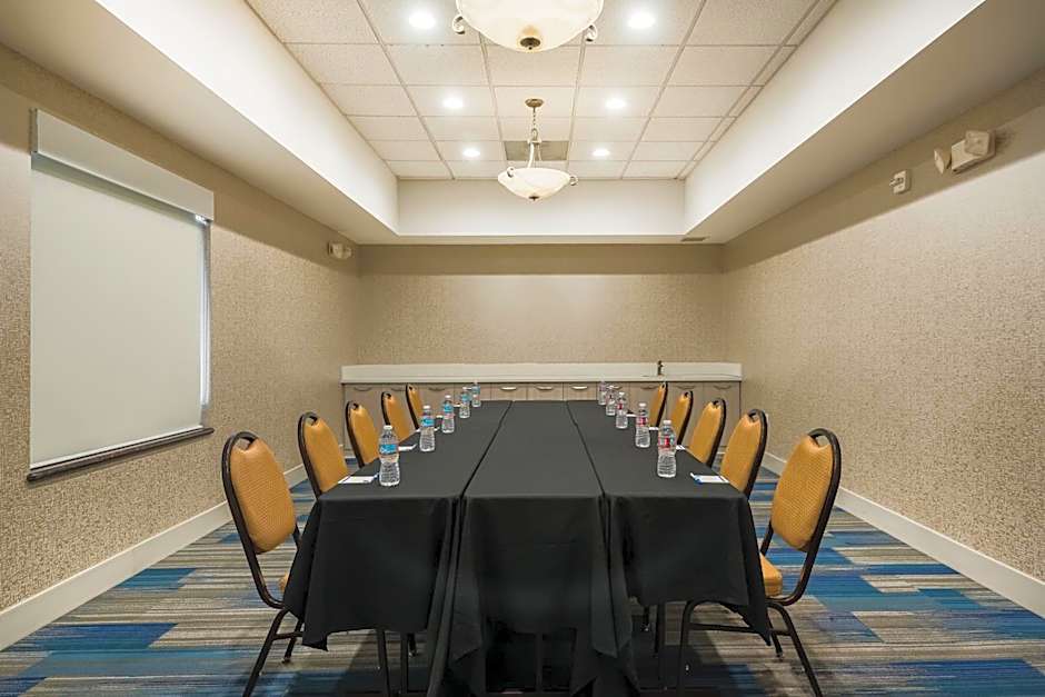 Holiday Inn Express Ontario By IHG